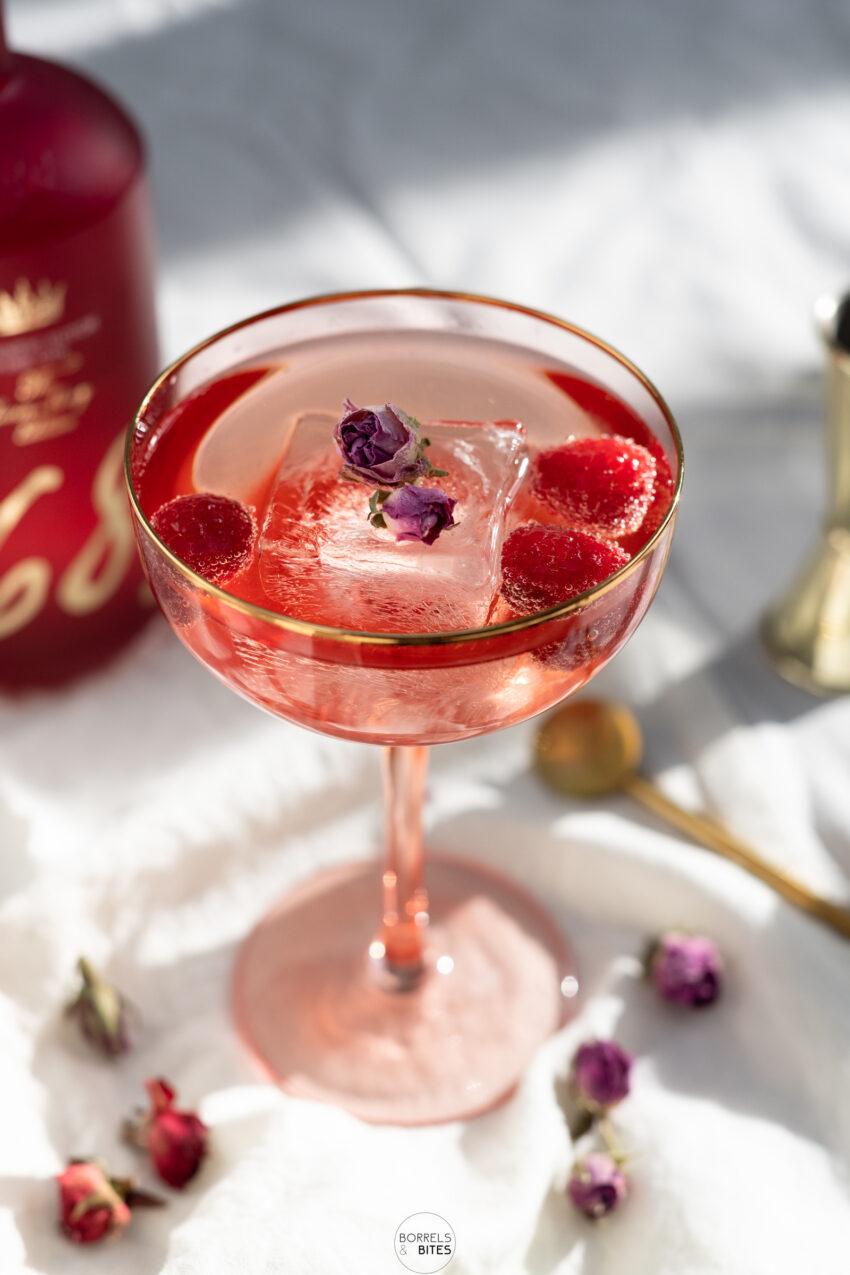 Roses are pink cocktail