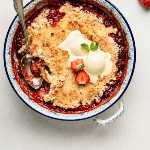aardbei rabarber crumble-1