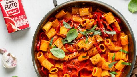 pasta met tomaat-paprikasaus-1