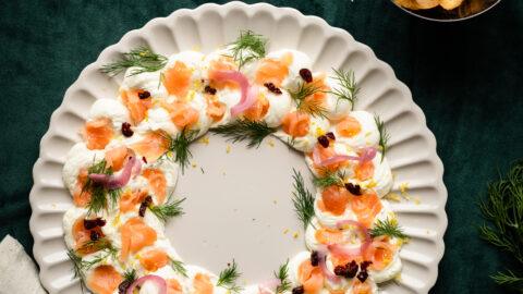 krans van roomkaas met zalm