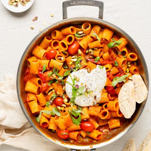 Pasta puntpaprika tomaat burrata-1