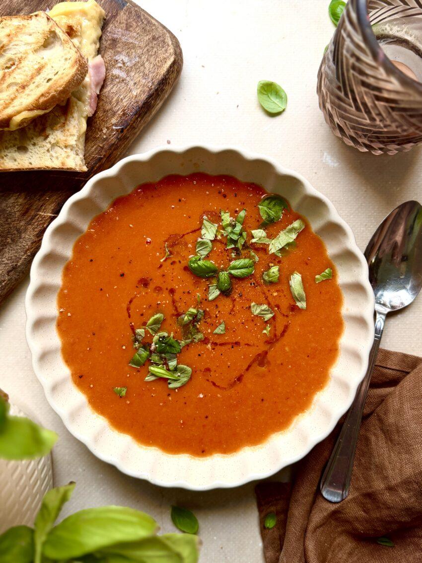 tomaten paprikasoep